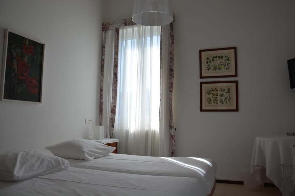 Hotel Villa Selva Lugano Chambre photo